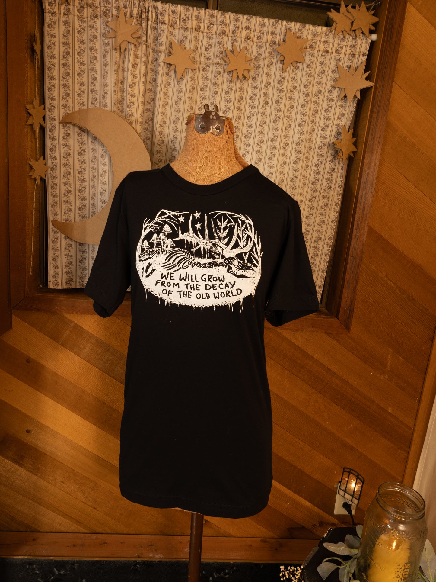 New Growth T-Shirt in Pitch Black