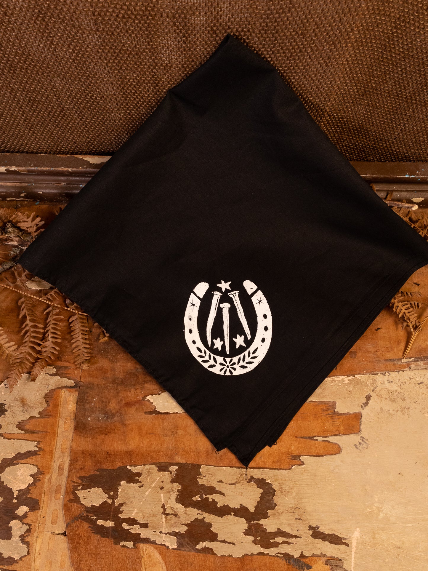 Lucky Bandana in Pitch Black