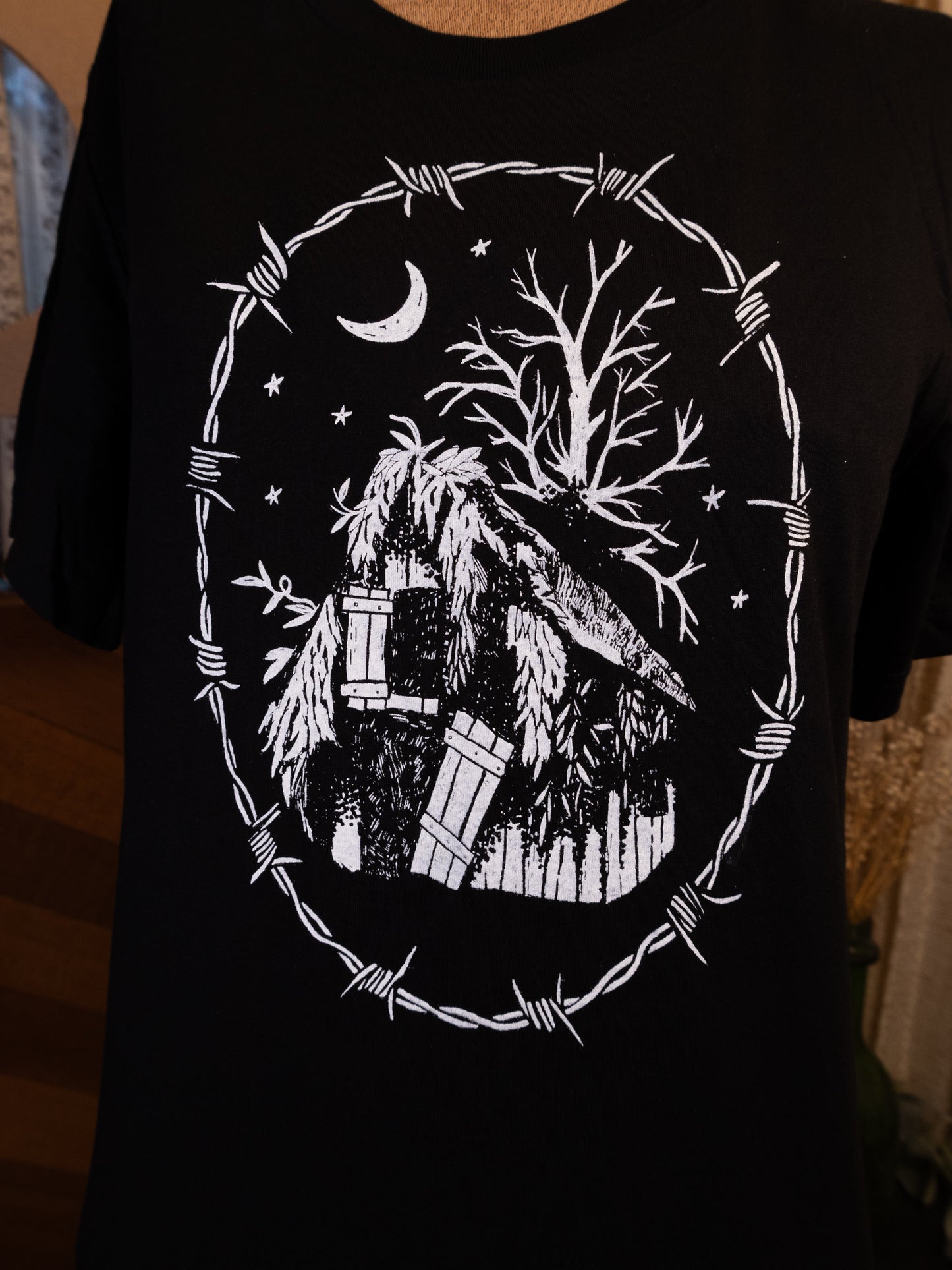 Rotten Shack T-Shirt in Pitch Black