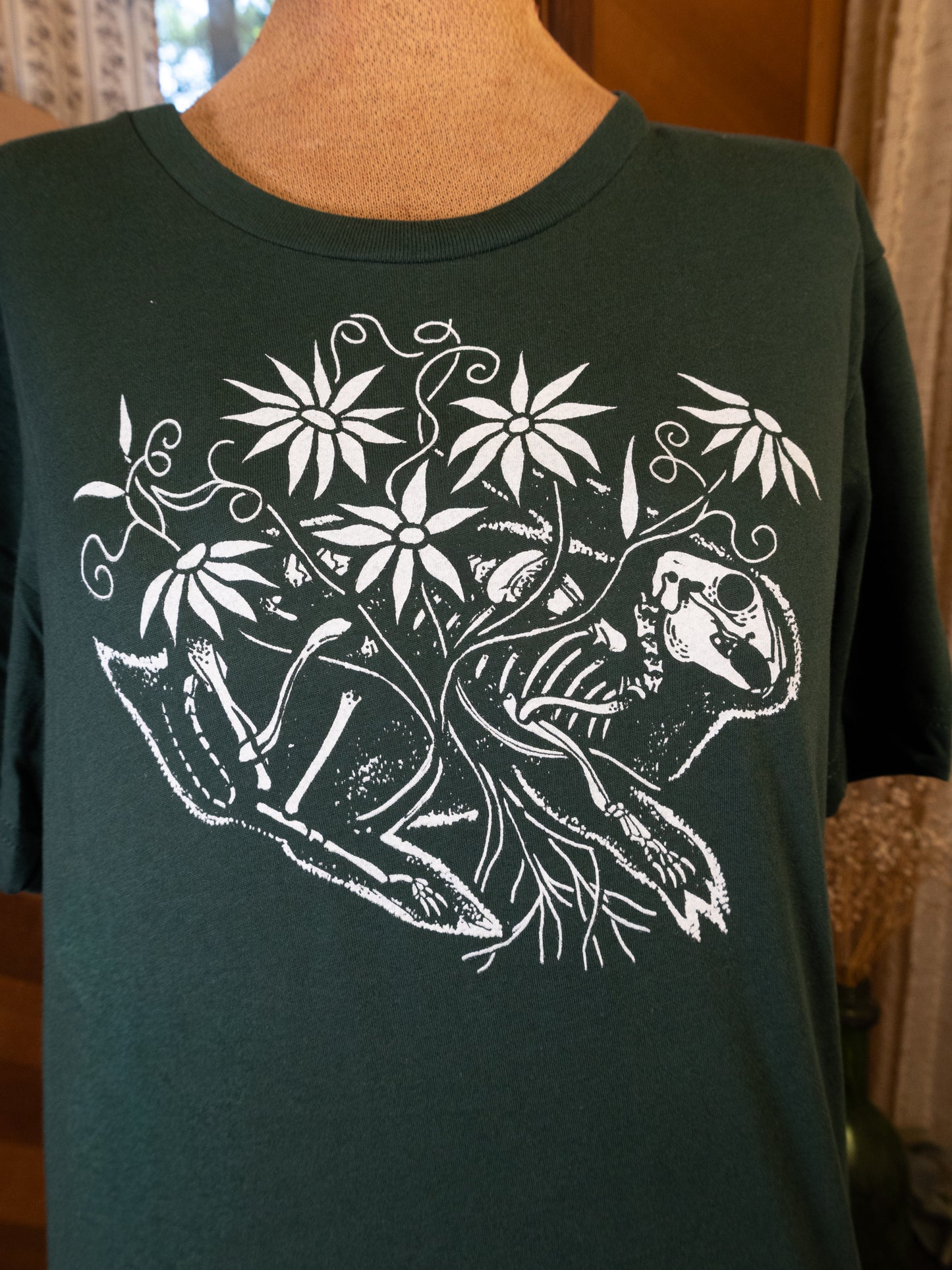 Rabbit's Rest T-Shirt in Grassy Green
