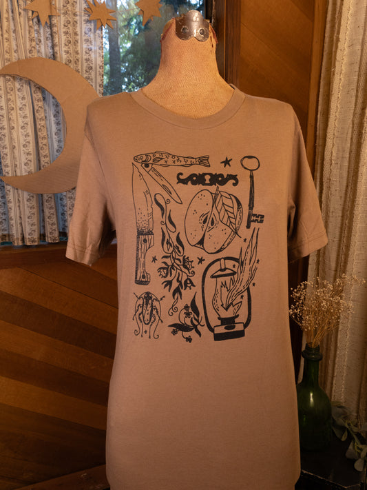 Trinkets T-Shirt in Light Brown