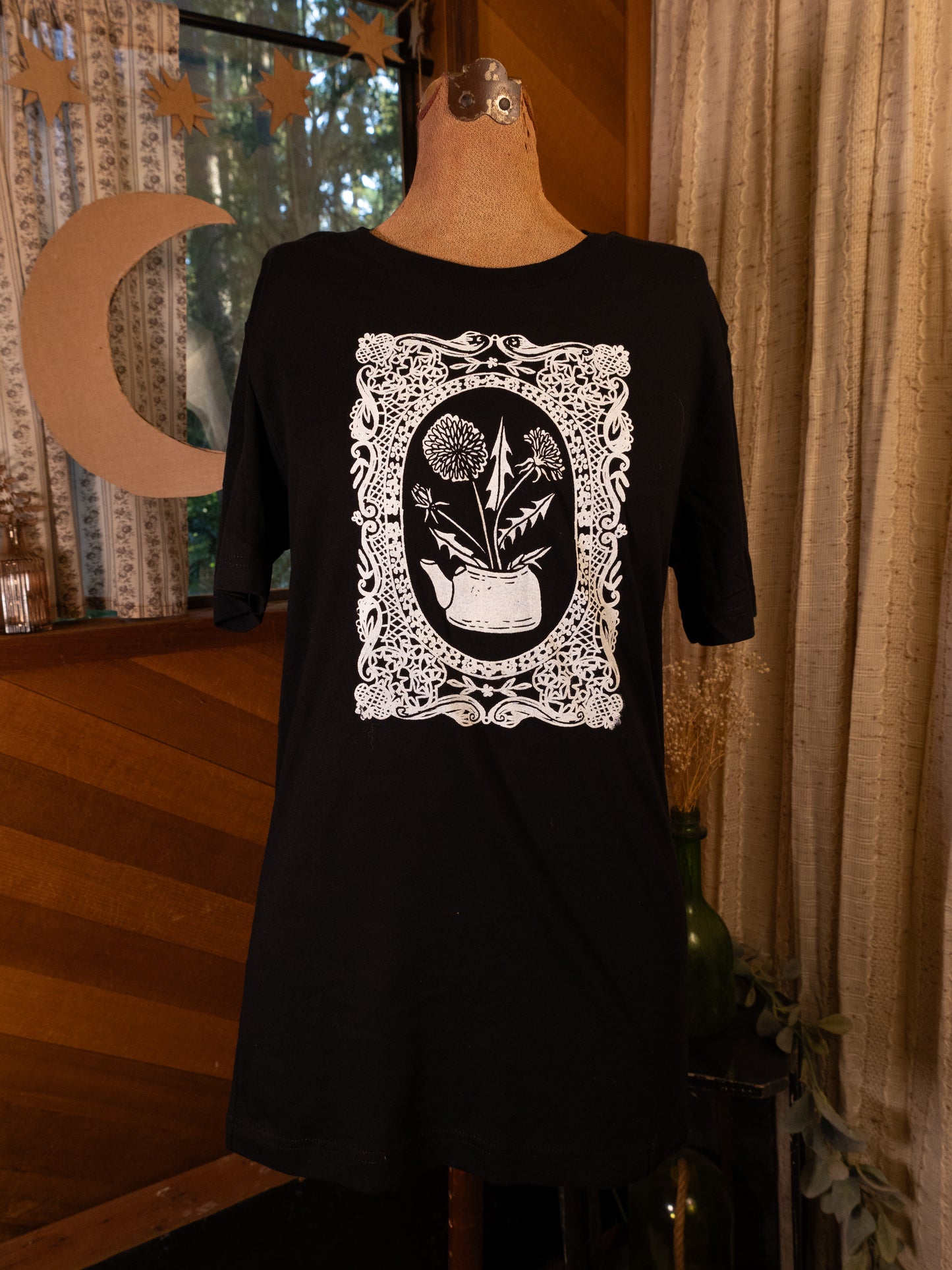Teapot T-Shirt in Pitch Black
