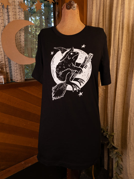Frog Witch T-Shirt in Pitch Black