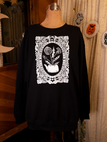 Teapot Crewneck in Pitch Black
