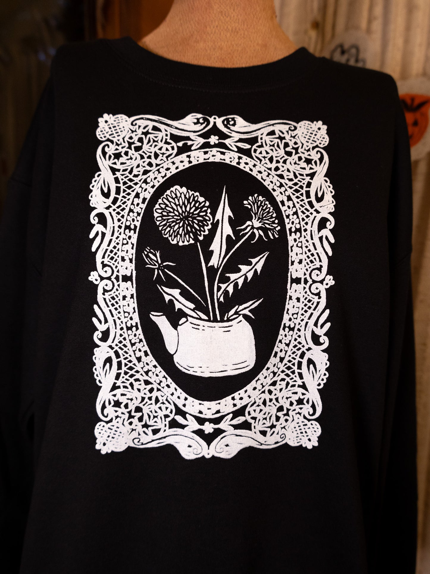 Teapot Crewneck in Pitch Black