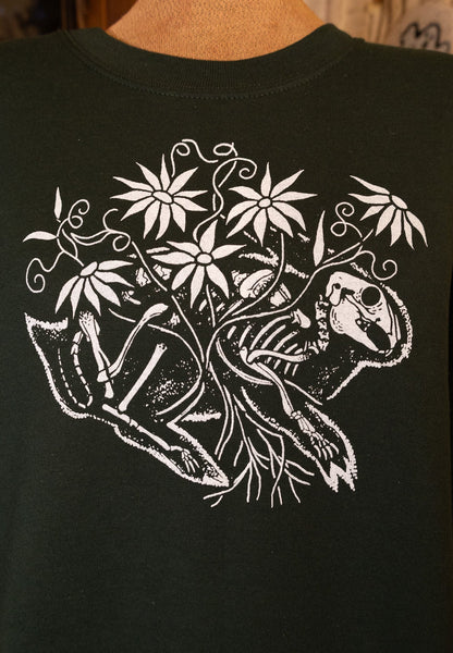 Rabbit's Rest Crewneck in Dark Green