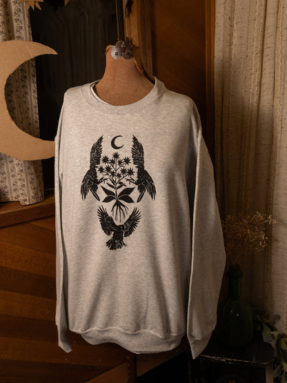 Three Crows Crewneck in Grey