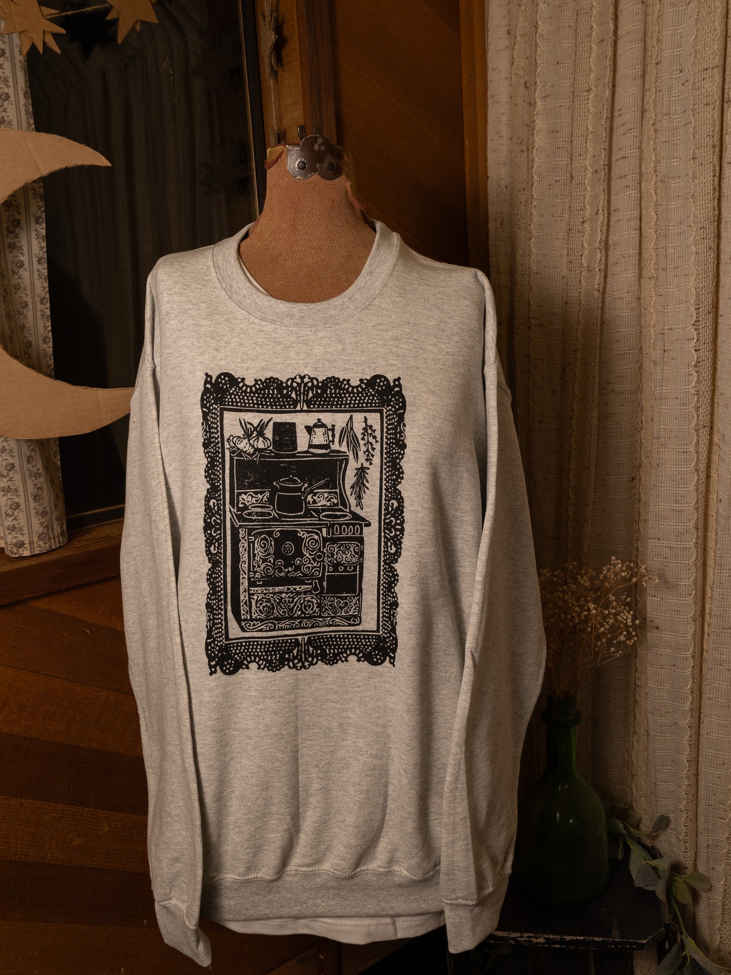 Cozy Stove Crewneck in Grey