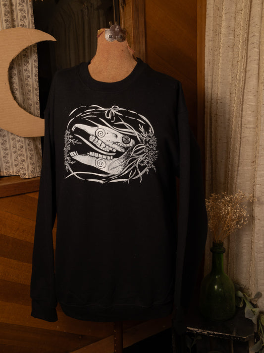 Mari Lywd Crewneck in Pitch Black