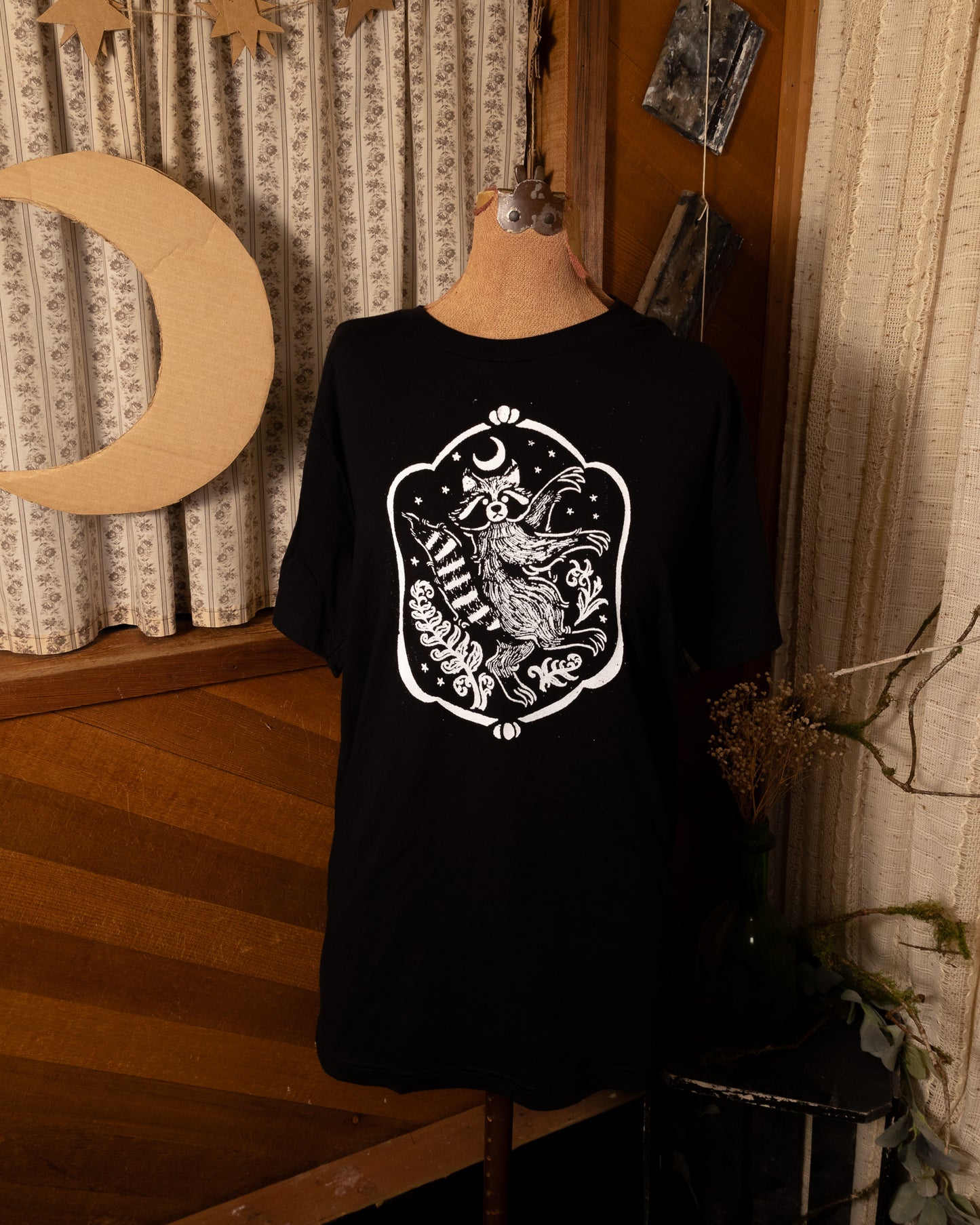 Raccoon T-Shirt in Pitch Black