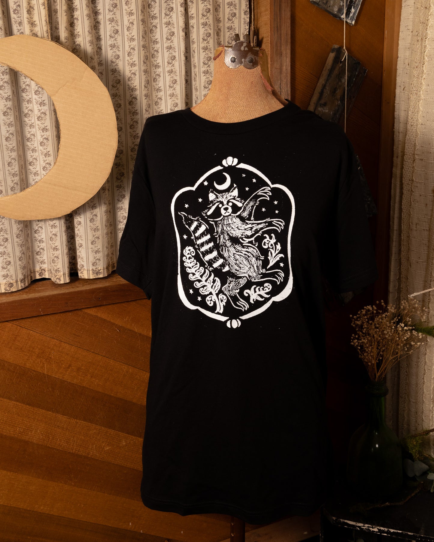 Raccoon T-Shirt in Pitch Black