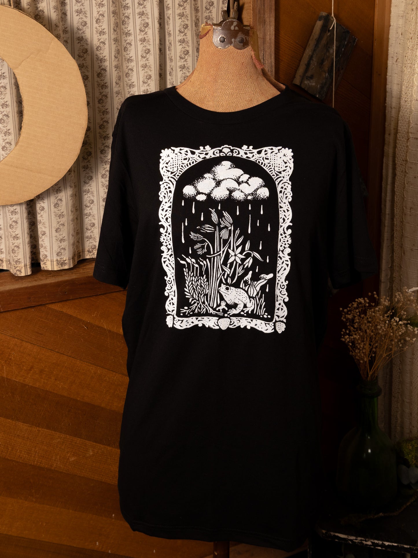 Rainy Bog T-Shirt in Pitch Black
