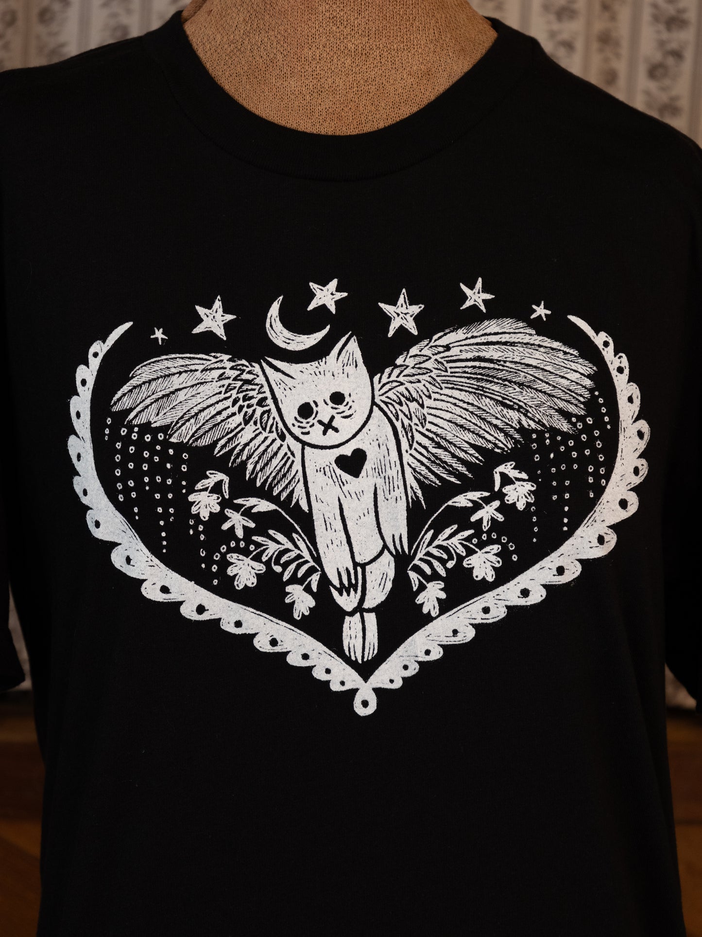 Winged Cat T-Shirt in Pitch Black